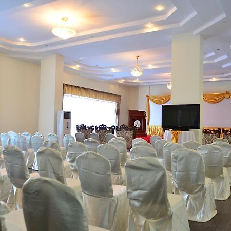 Sky Palace Hotel & Cafe Flight Naypyidaw Exterior foto